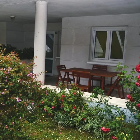Ria De Ajo Appartement *