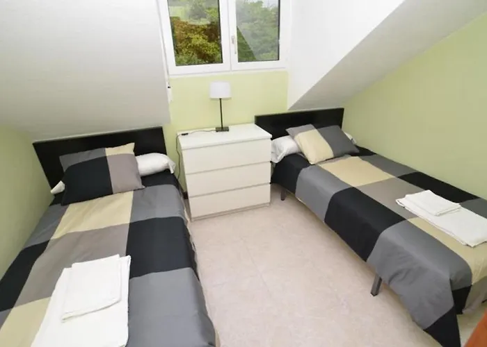 Ria De Ajo * Isla Plana