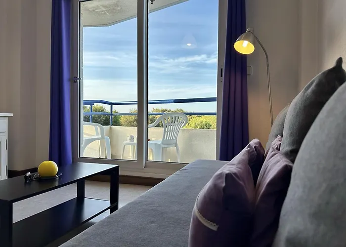 Ria De Ajo Isla Plana